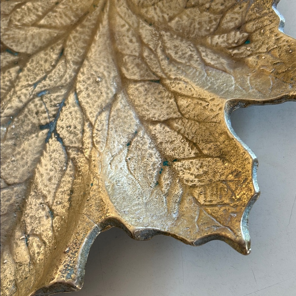 Vintage Brass Leaf-Shaped Decorative Tray with Dragonfly - Picture 2 of 6